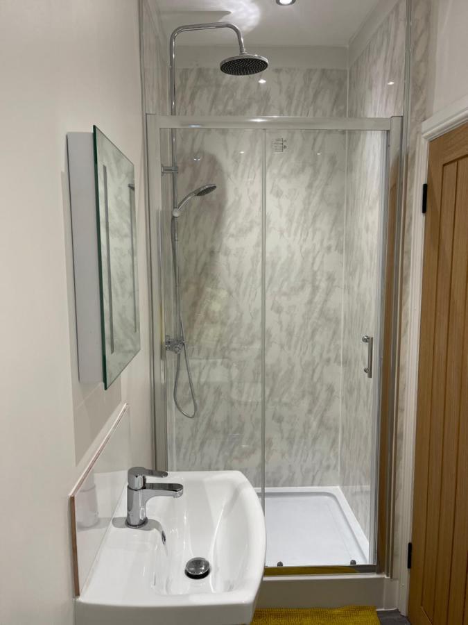 Lovely Room In Bristol 5 Exterior photo